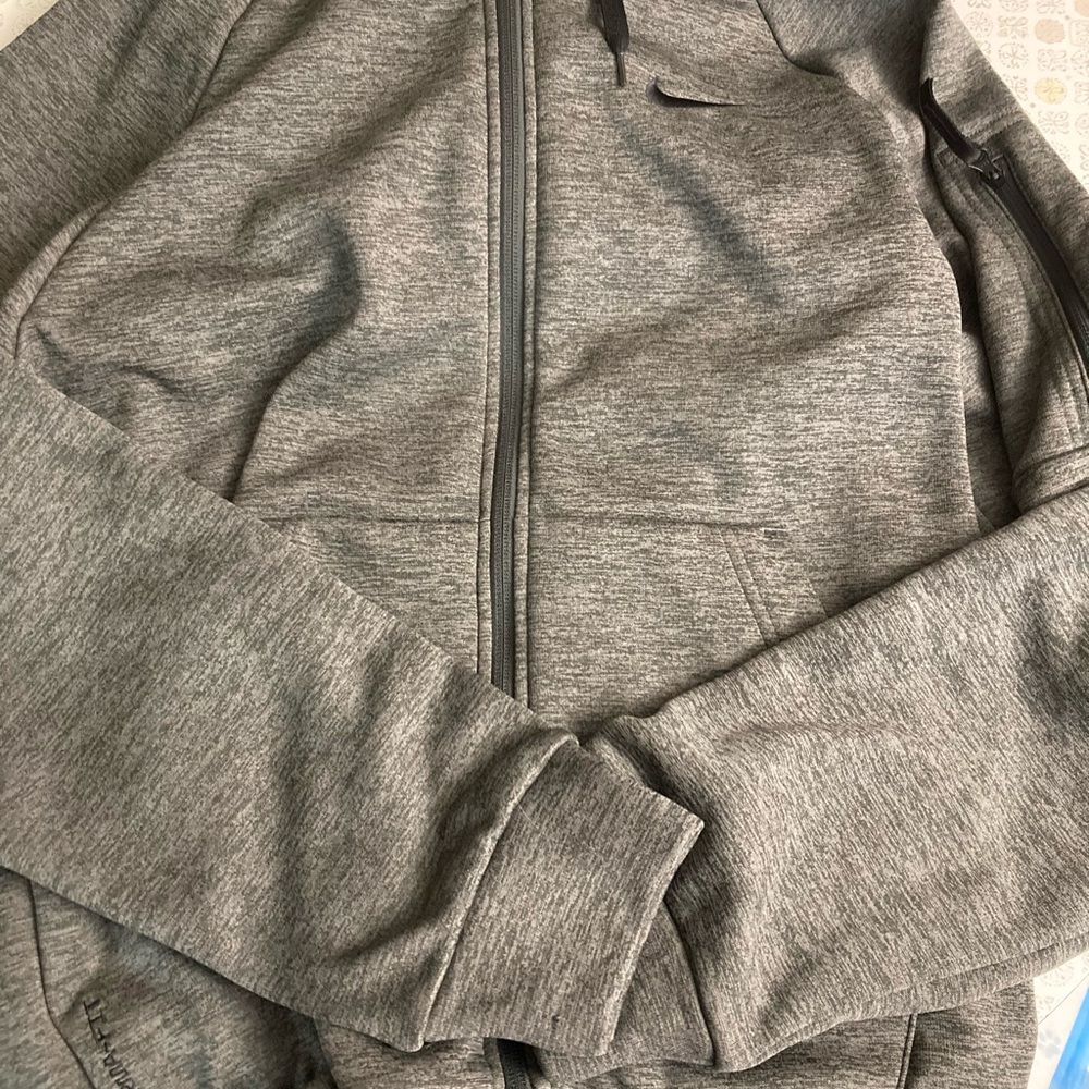 Nike Therma-Fit Gray Hoodie